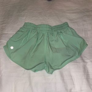 lululemon Hotty Hot Shorts in Mint